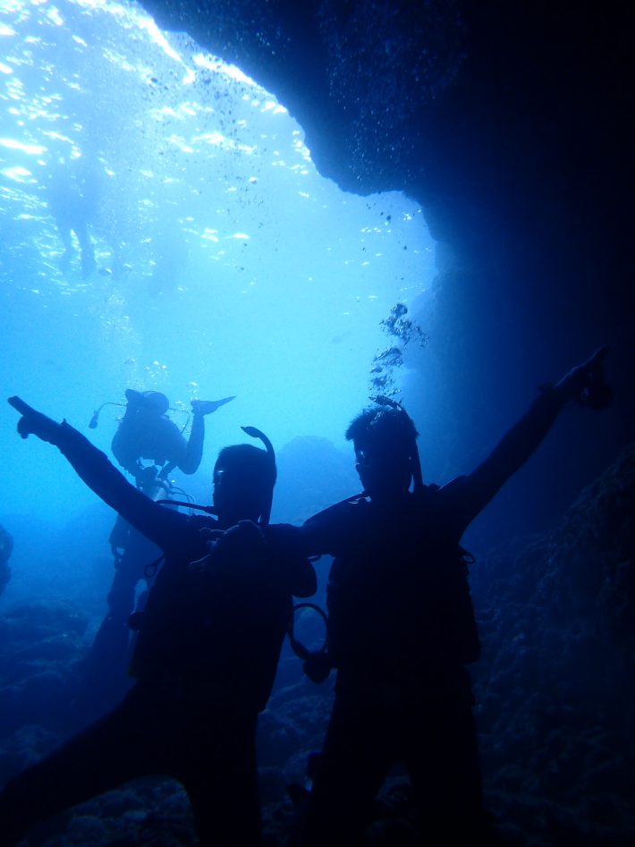 青之洞窟 藍動 潛水