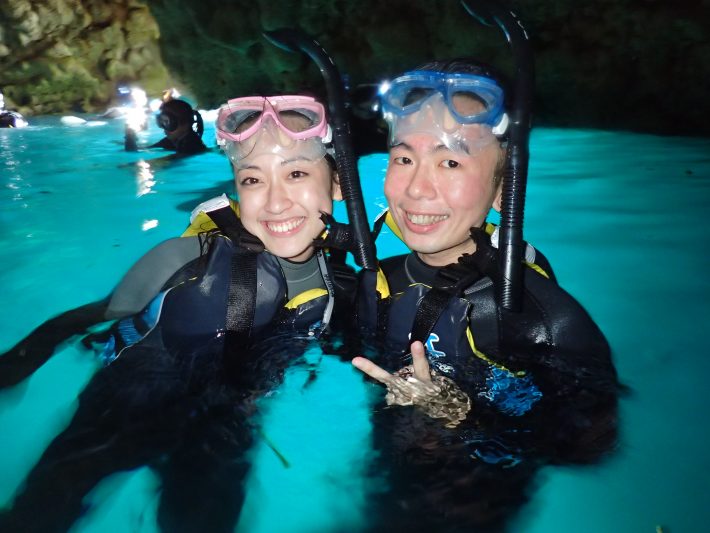 日本 沖繩 浮潛 青洞