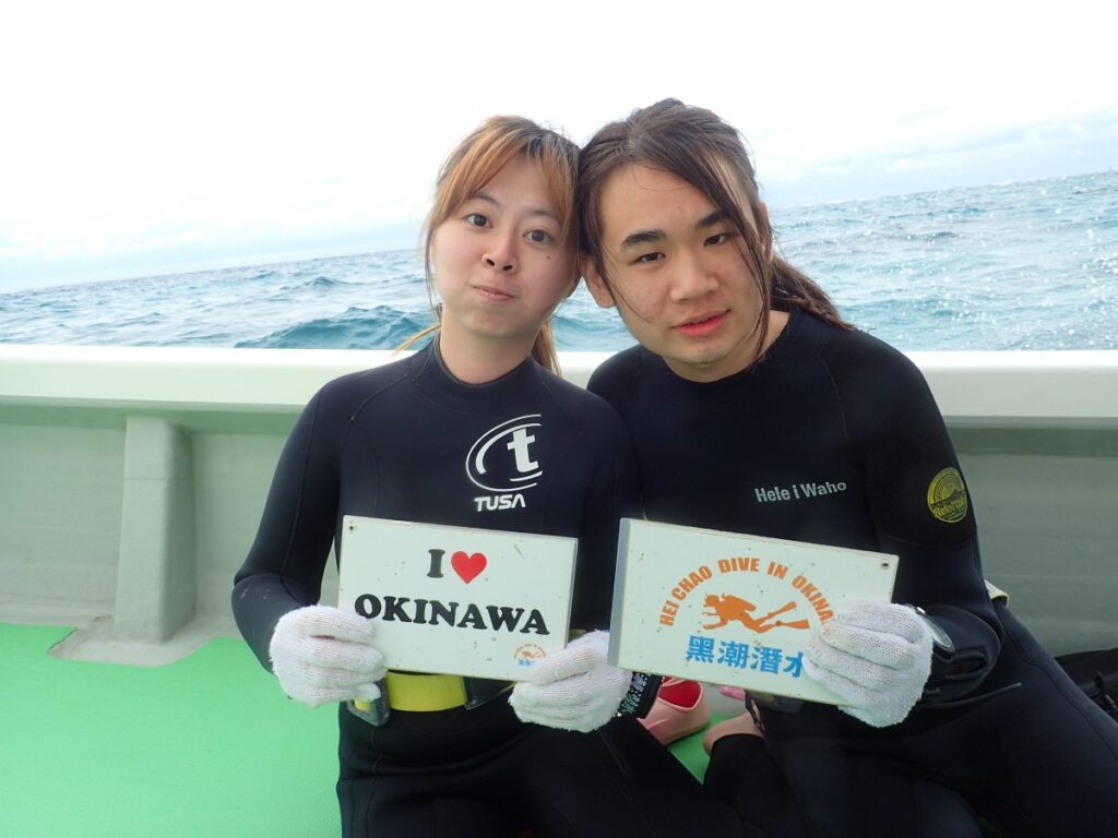來自中國的一對小情侶通過OWD潛水課程
