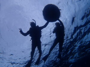 沖繩潛水 青之洞窟浮潛 中文教練
