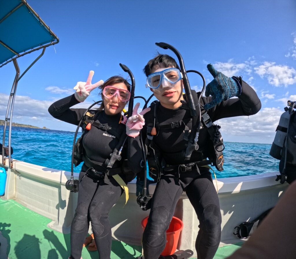 沖繩夢幻礁 體驗潛水 中文教練｜藍藍的天空｜黑潮潛水