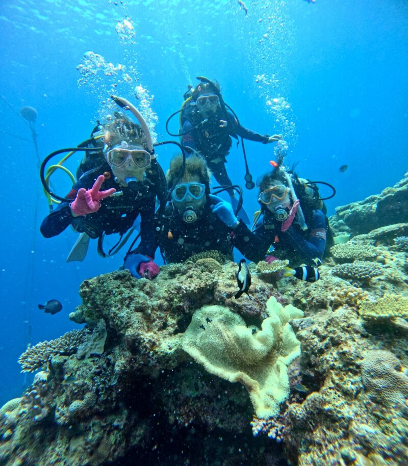 黑潮潛水 沖繩旅遊 中文教練