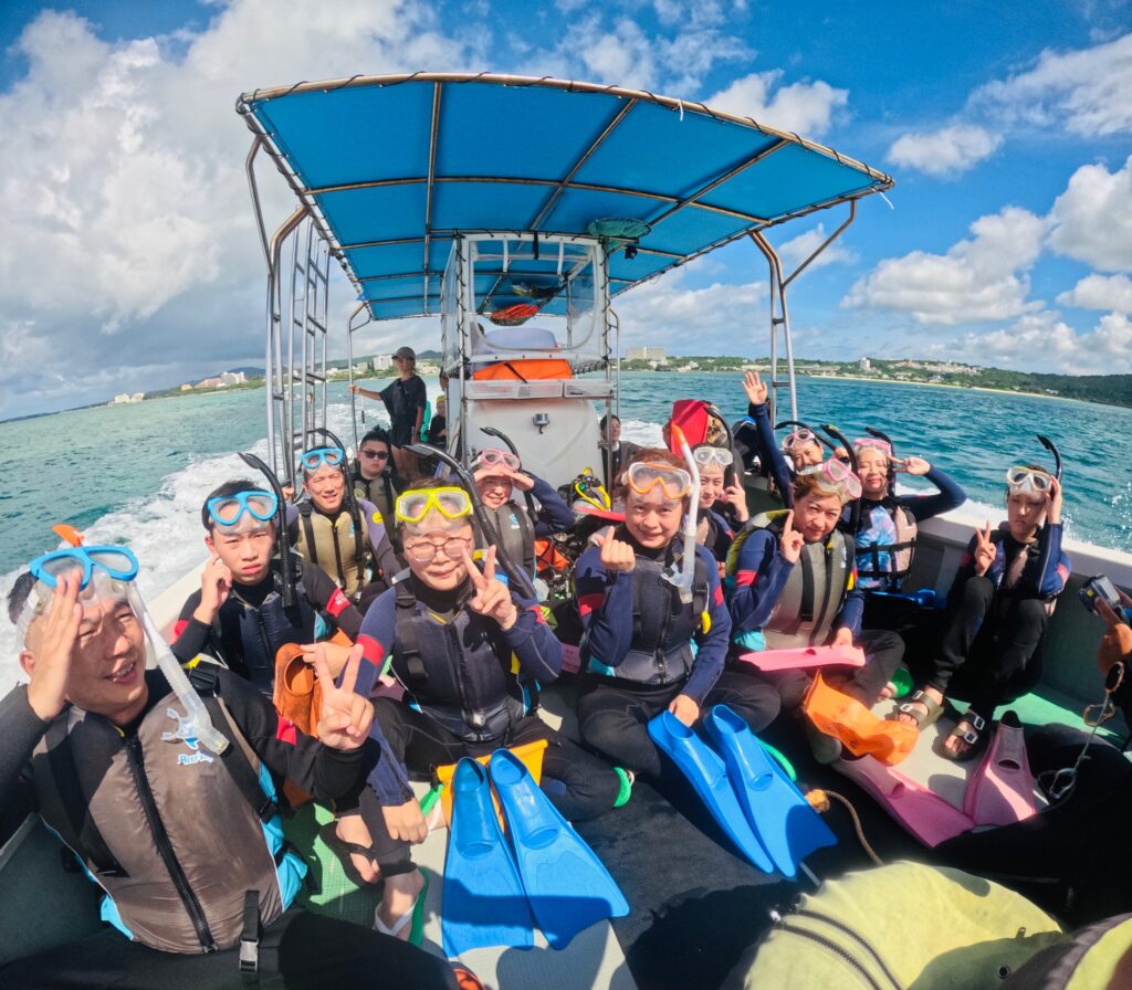 冲绳旅游 ｜青洞 梦幻礁 中文说明 ｜浮潜｜黑潮潜水