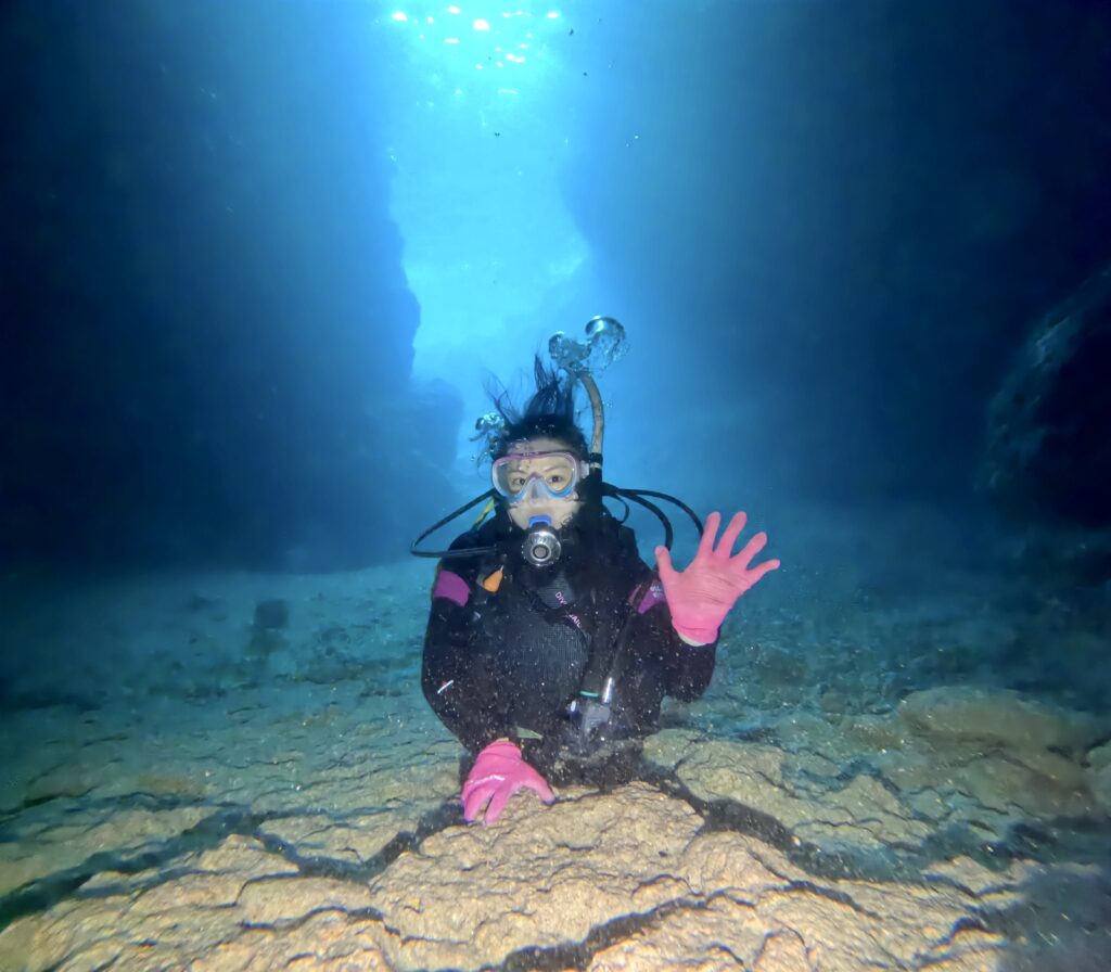 冲绳旅游 体验潜水 黑潮潜水 青洞