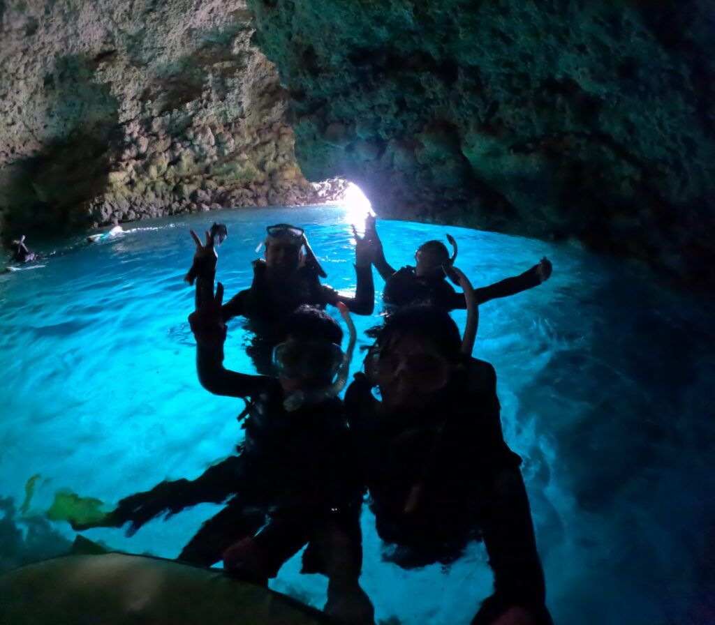 冲绳旅游 青洞 浮潜 PADI