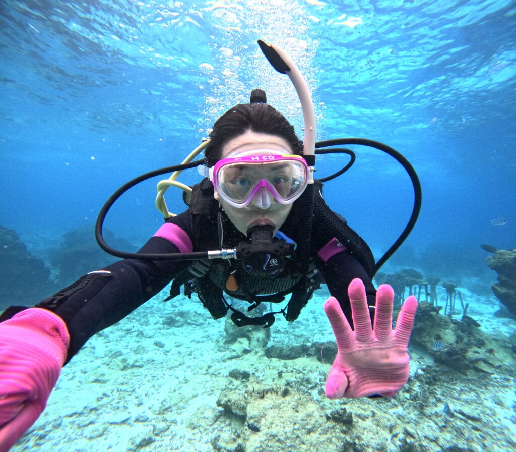 沖繩旅遊 中文教練 體驗潛水｜女孩的海洋冒險🌊💙｜黑潮潛水