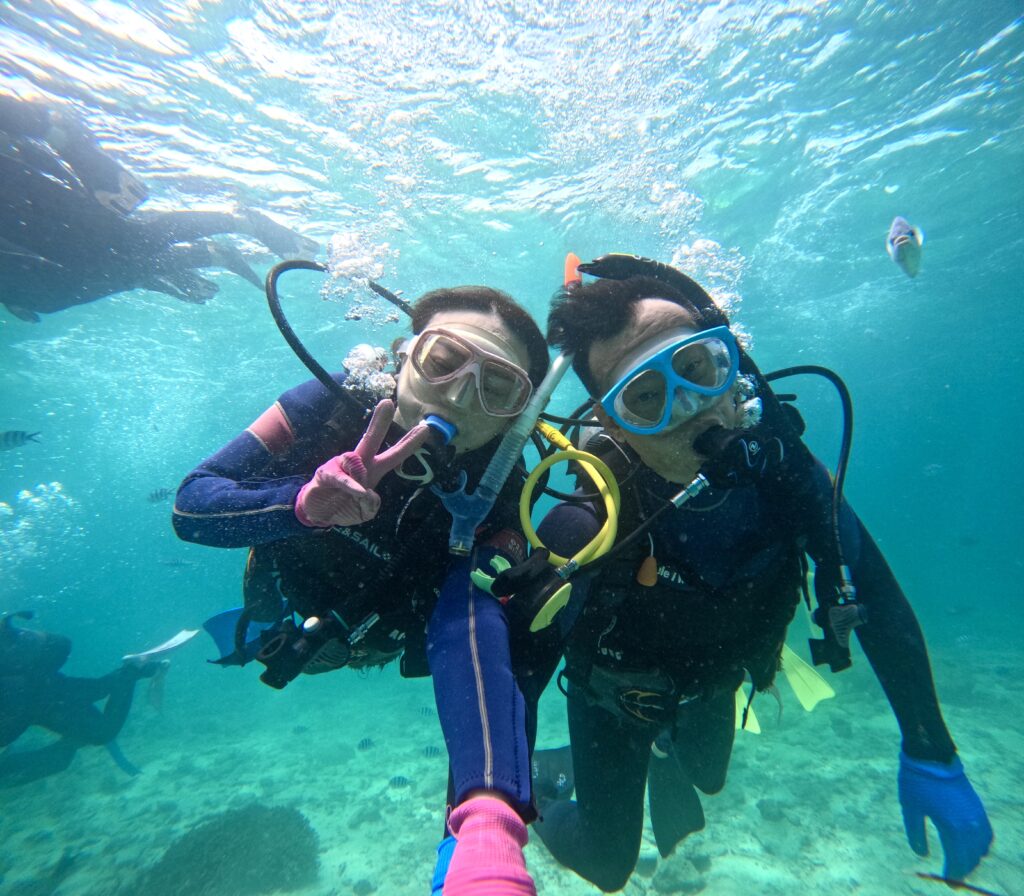 PADI 浮潛 潛水 青洞 青之洞窟 中文教練 自由潛水