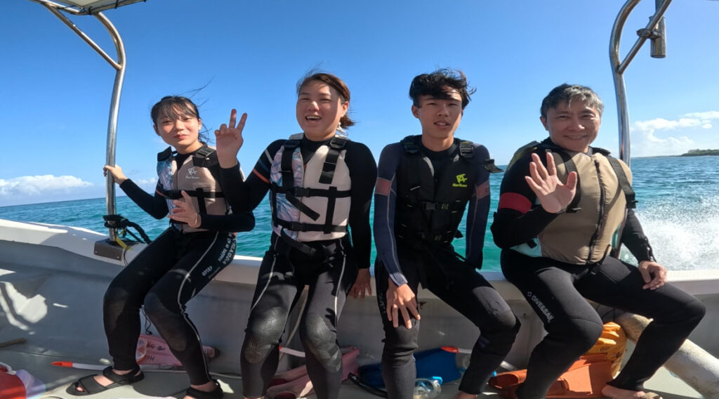 冲绳 浮潜 PADI 教练｜晒黑也甘愿｜黑潮潜水