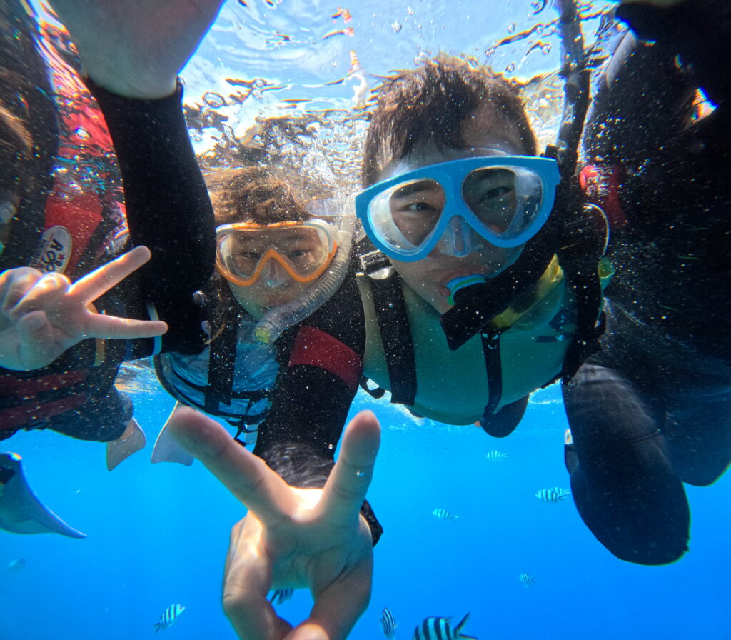 冲绳 PADI 青洞｜🌊梦幻浮潜之旅🐠｜黑潮潜水