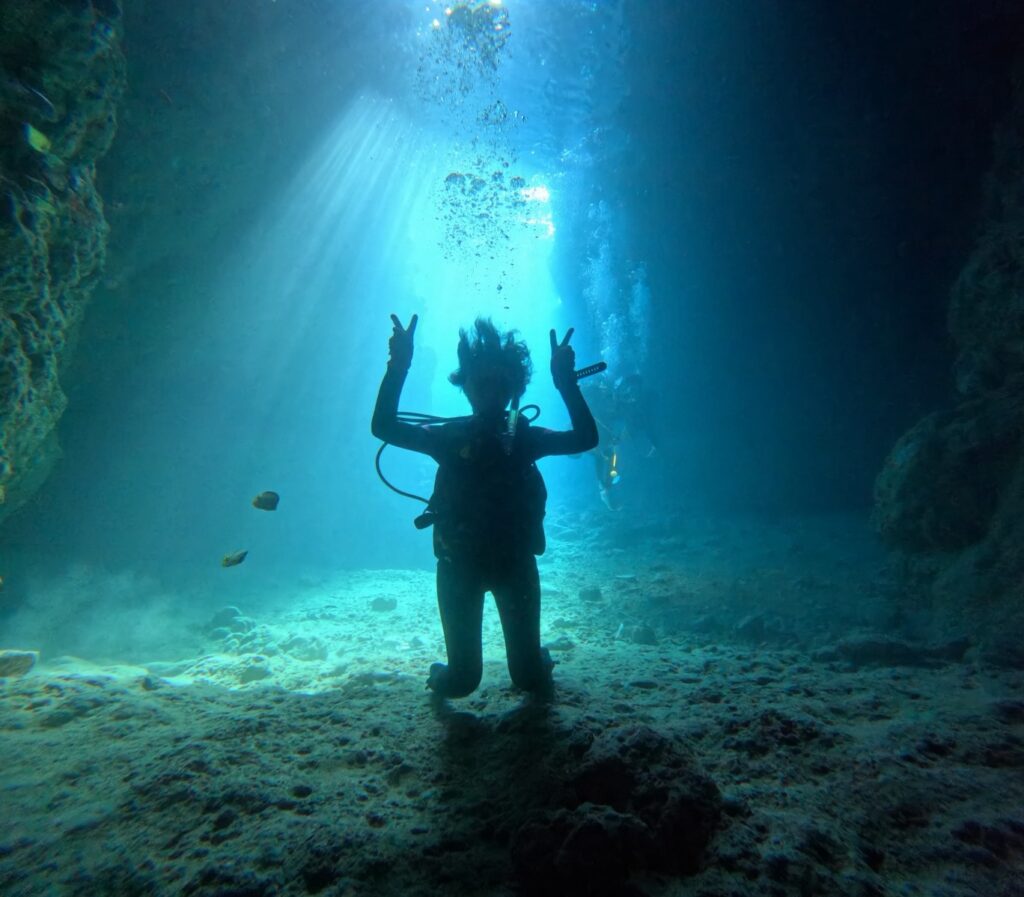 蓝洞 日本冲绳 浮潜旅游