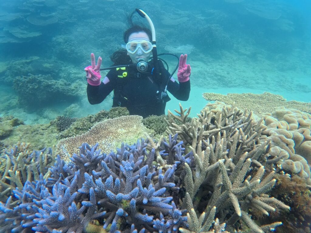 夢幻礁 沖繩自由潛水 青洞