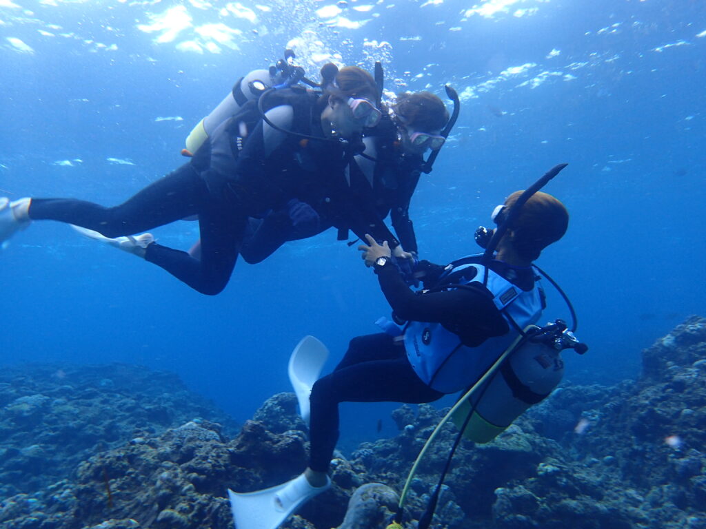 沖繩潛水推薦 中文教練 黑潮潛水