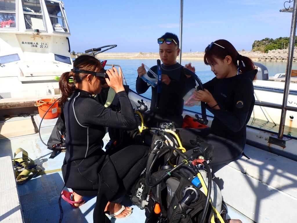 沖繩潛水 中文教練 初學者友善