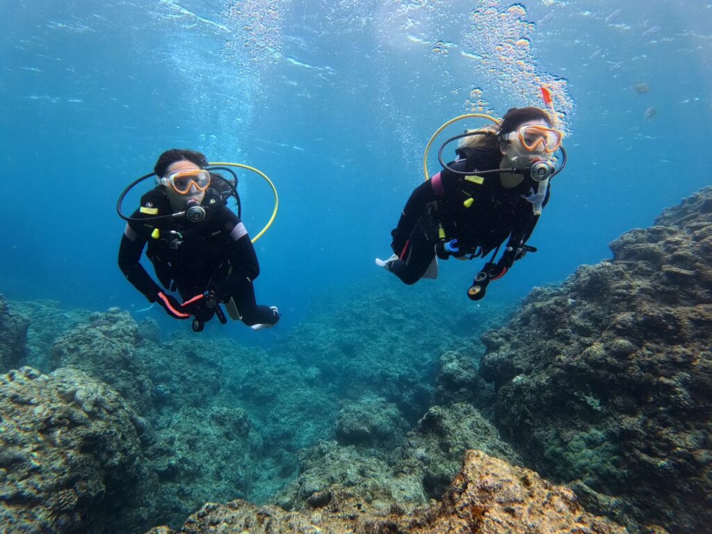 青洞潜水 PADI 中文教练