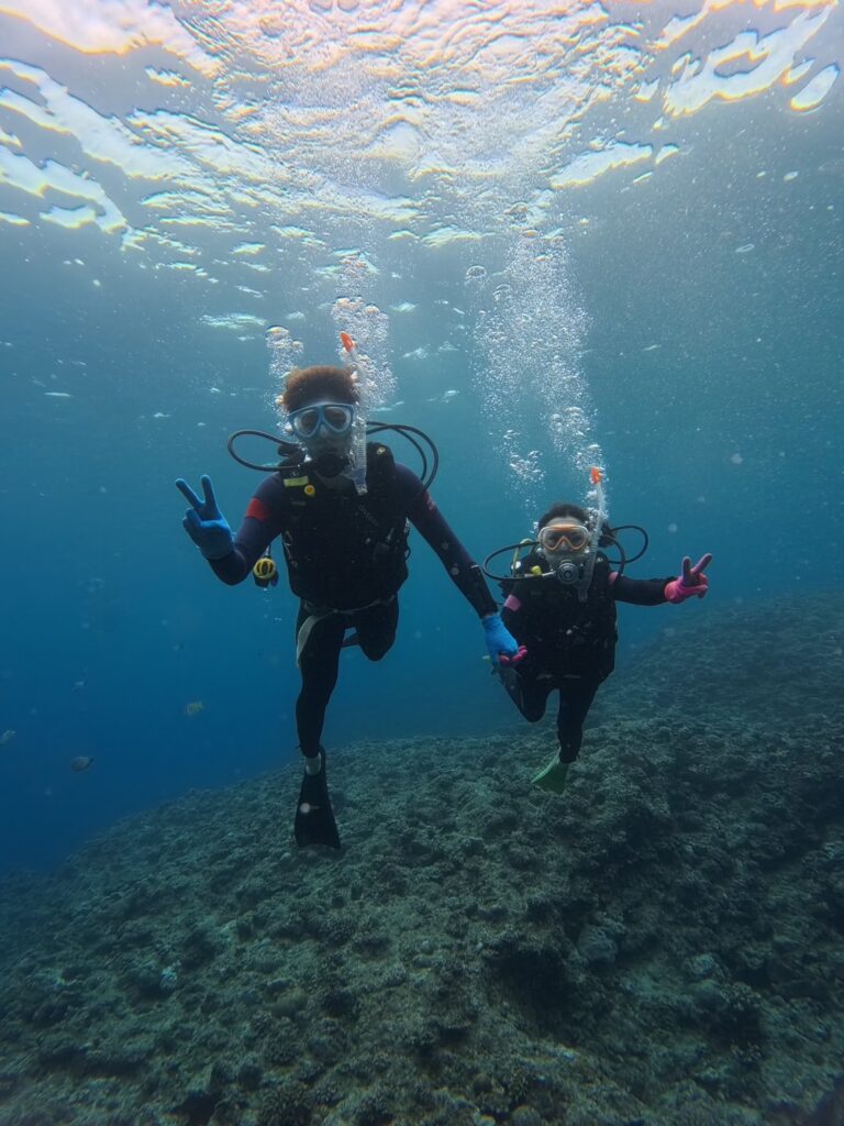 青洞潜水 PADI 中文教练