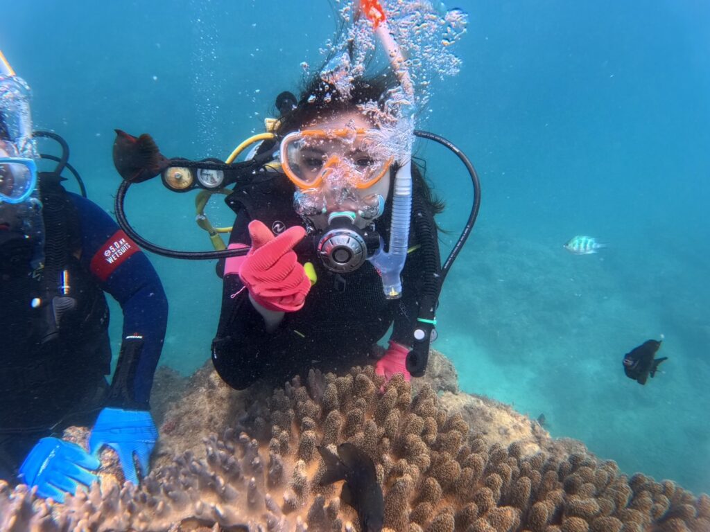 冲绳潜水 PADI 中文教练