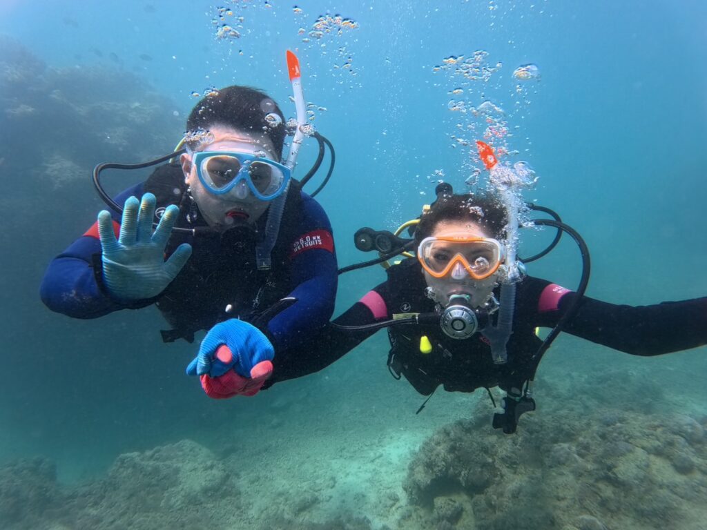 冲绳潜水 PADI 中文教练