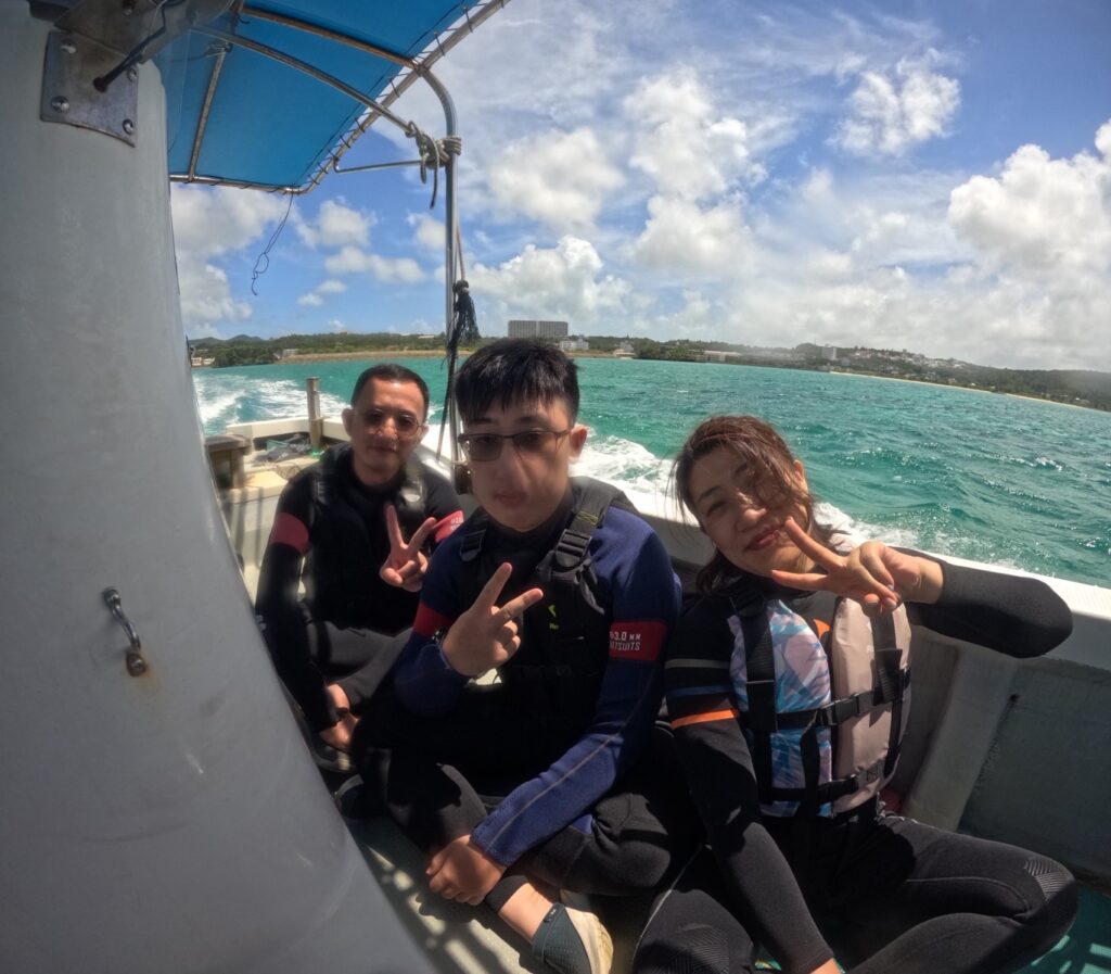 沖繩潛水 PADI 青之洞窟