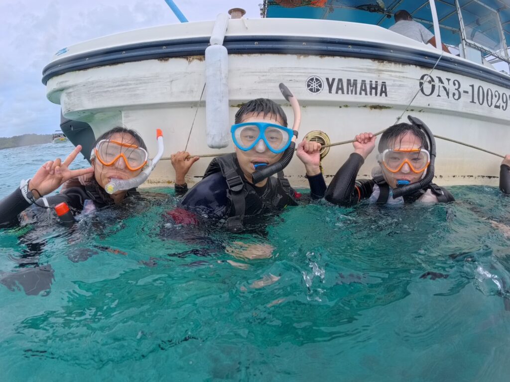 中文服务 PADI 冲绳潜水